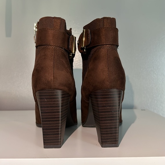 Liz Claiborne brown shade booties, 3.5 inch heel, Women’s size 10B - Picture 5 of 7